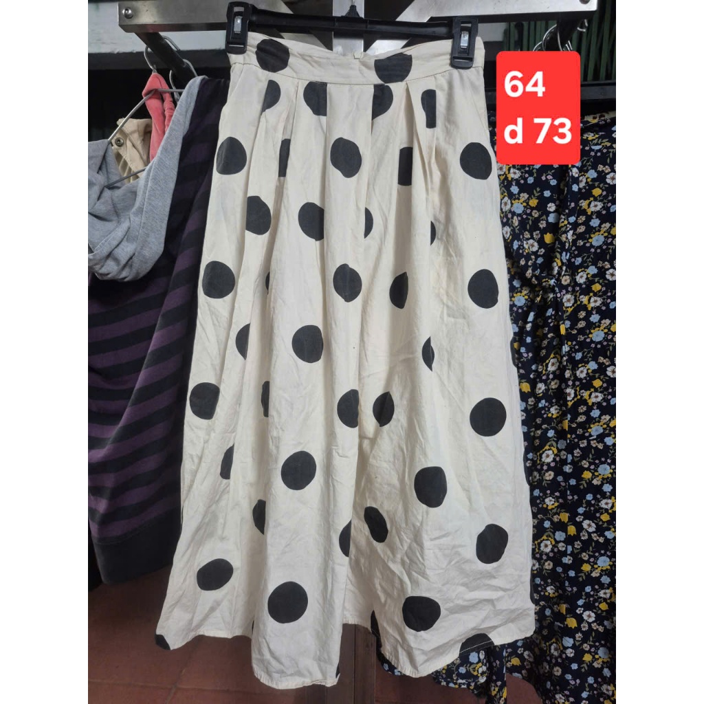 chân váy chấm bi 64 cm MS3752