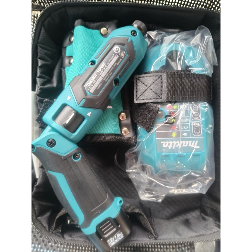 Máy vặn vít dùng pin 7.2V Makita TD022DZ (Chưa Pin & Sạc)
