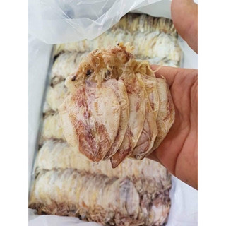 Siêu rẻ 3k-SÉT 20 Con Mực Khô Câu Dày Ngọt size khoảng 2/3 ngón tay