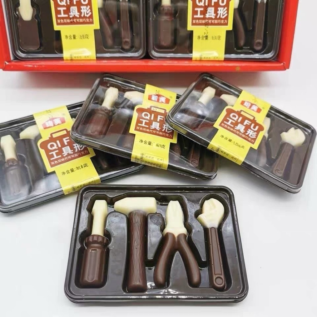 Sô cô la hình dụng cụ Hộp 16g B198