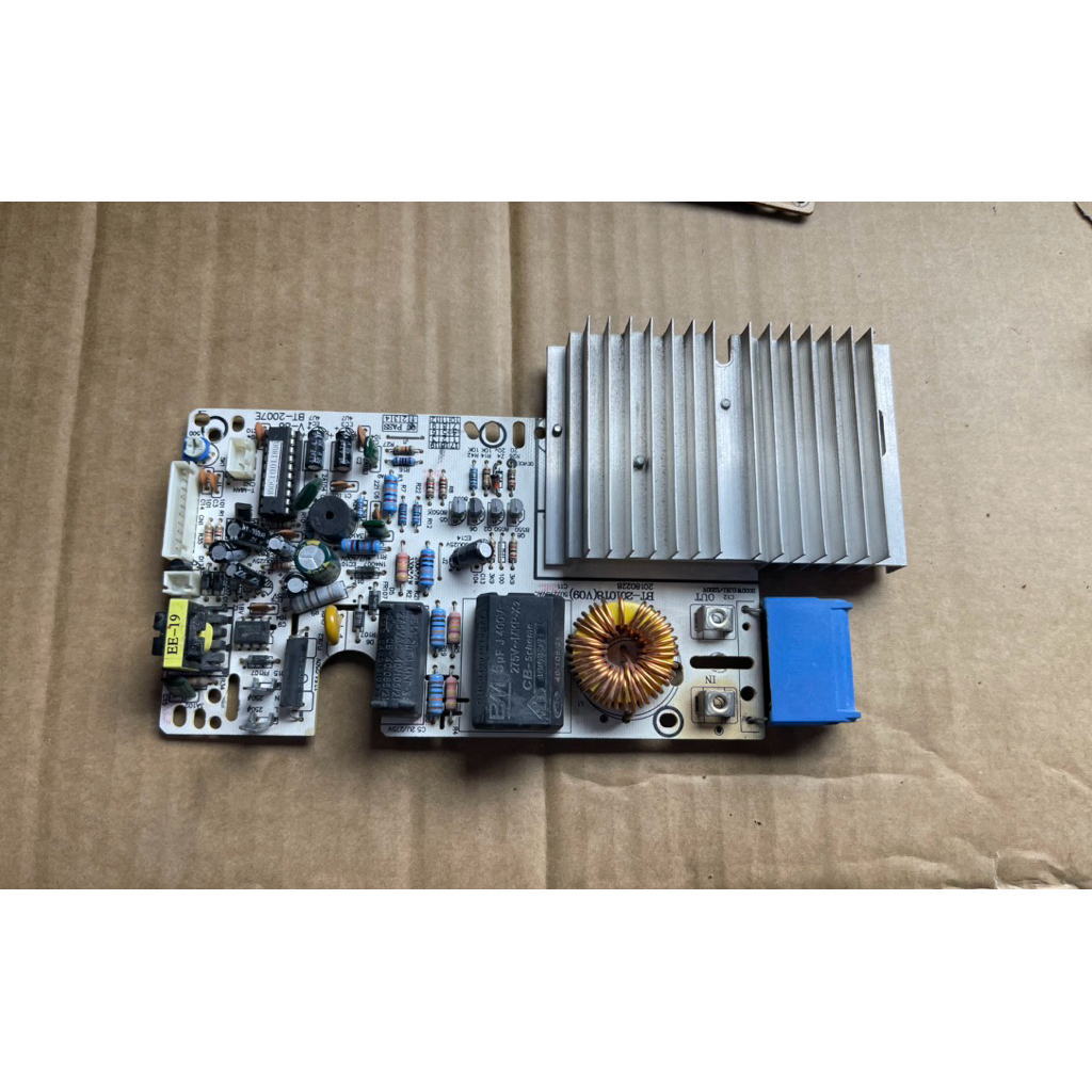 Mạch nguồn bếp từ đôi Kangaroo KG498N,Kg499N tháo máy