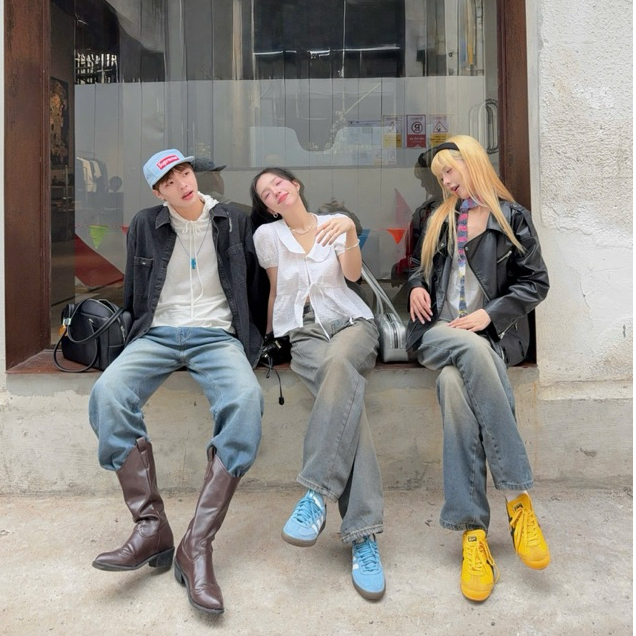 [7 MÀU MỚI] WIDE STRAIGHT JEANS WHOSE - Quần jeans ống đứng Whose Studio | BigBuy360 - bigbuy360.vn