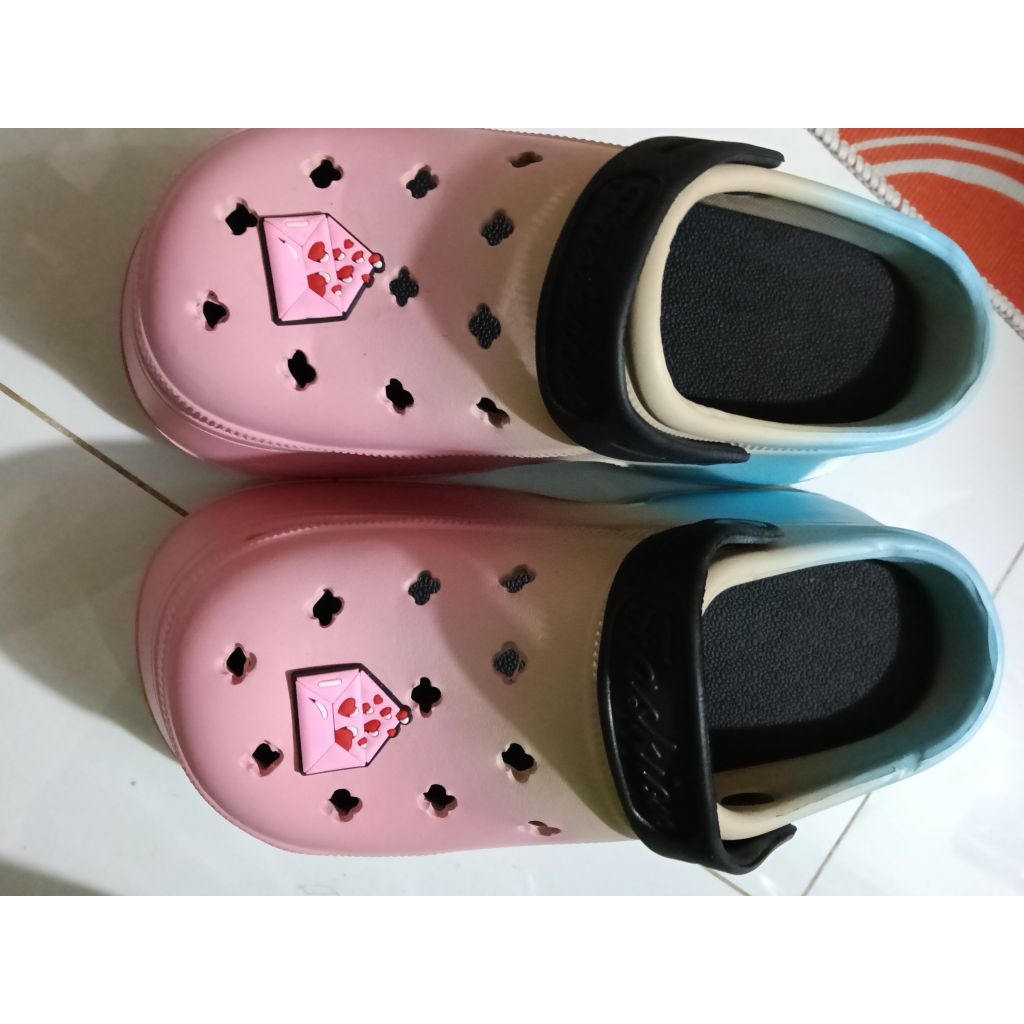 Tipono màu umre hồng xanh đế 10cm