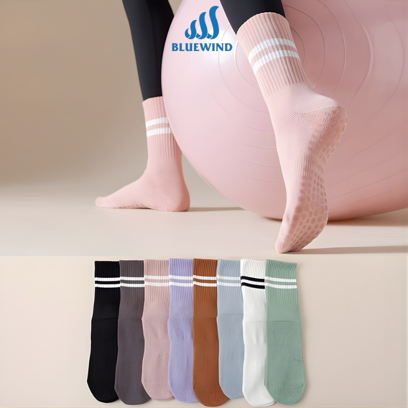 Tất Nữ Thể Thao BLUEWIND Thoáng Khí, Mềm Mịn, Co Giãn Tốt Màu Basic Dùng Tập Gym, Yoga, Chạy Bộ 9736