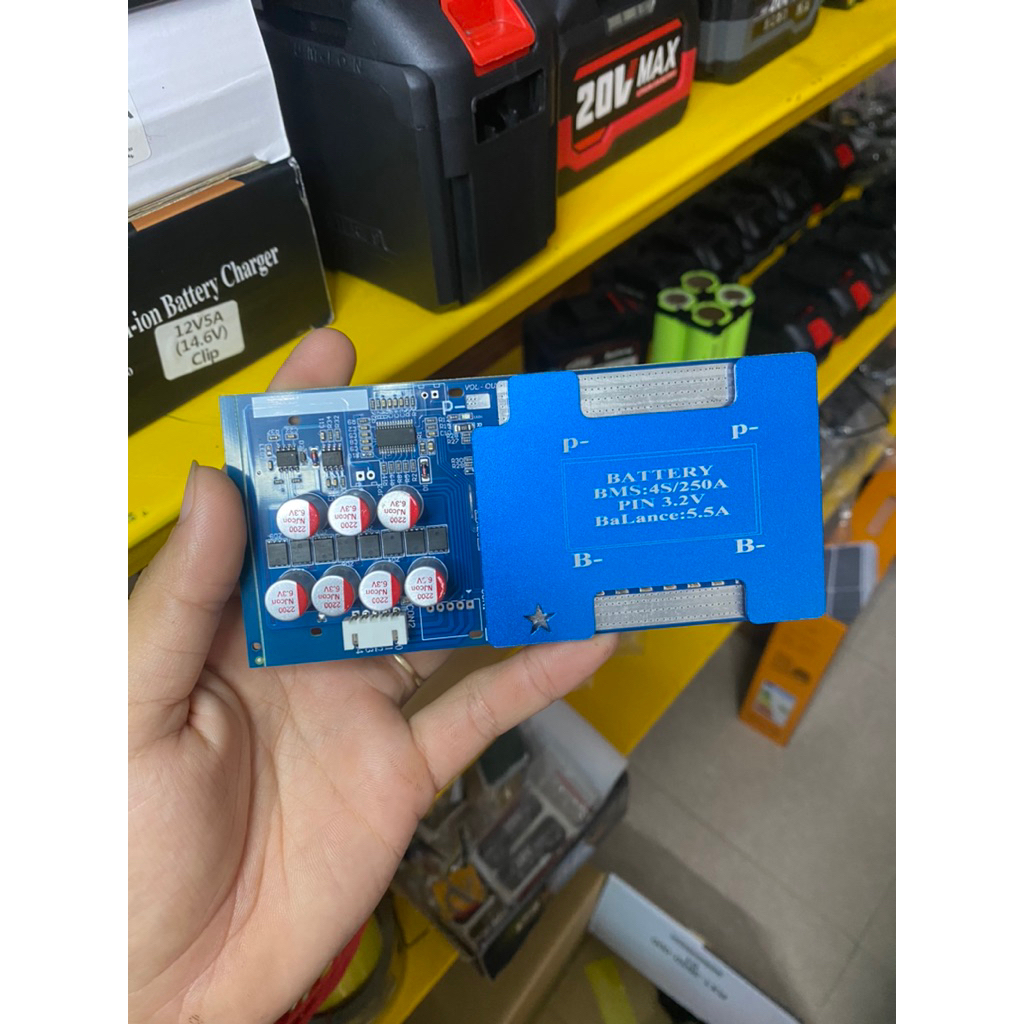 Mạch bảo vệ BMS 4S 3.2V 250A Có cân bằng 5.5A Kèm nhôm tản nhiệt