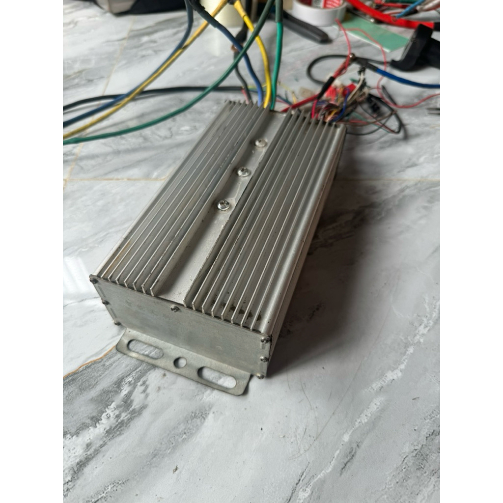 ic xe điện 3000w