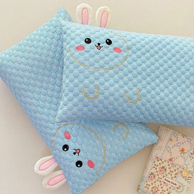 Gối cho bé yêu vải băng lạnh thêu hình thỏ xinh dễ thương kích thước 30x50 ruột bông