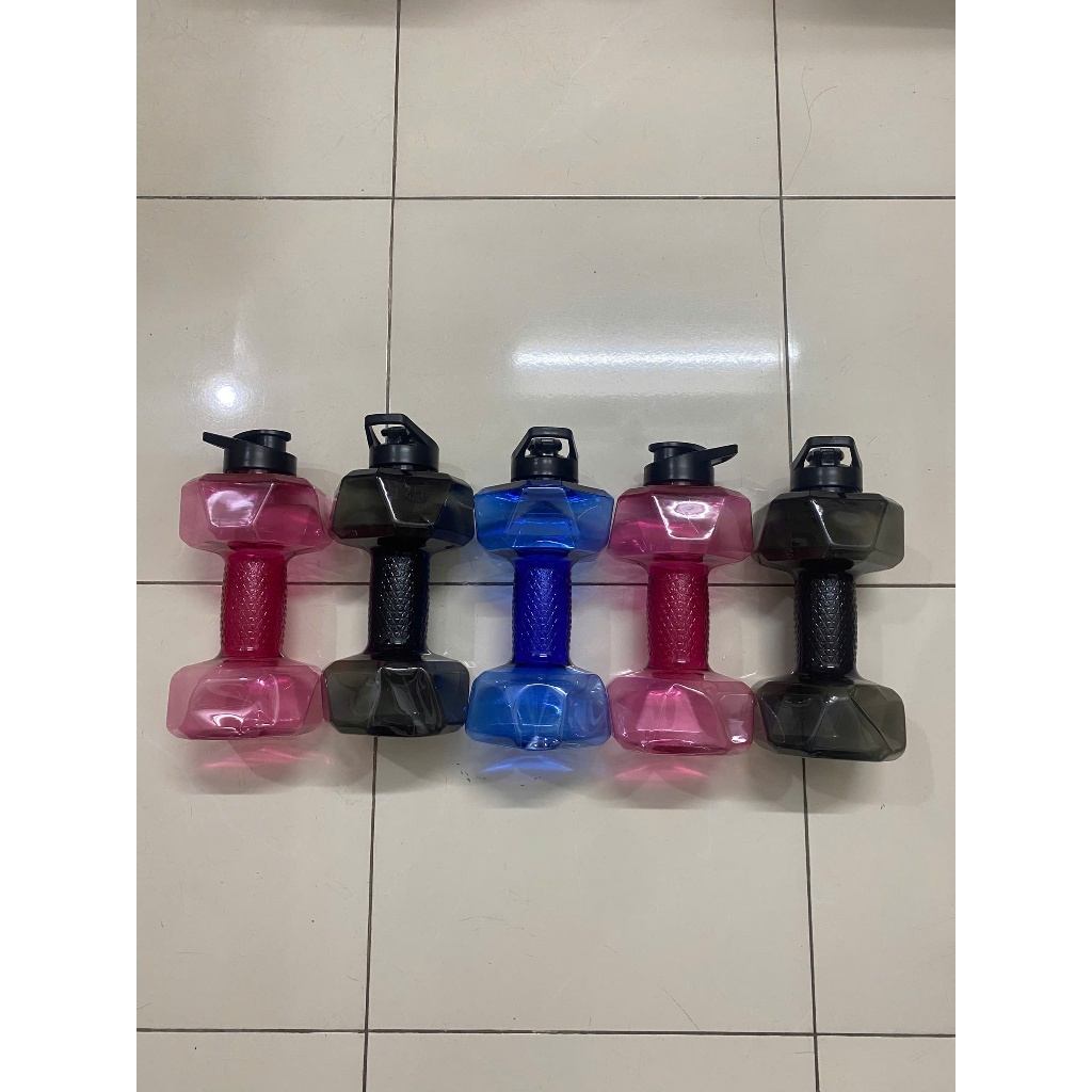 (180k Thanh lý 59k) Bình đựng nước hình quả tạ 1500ml – hàng lỗi móp nhẹ, vẫn bền và sử dụng tốt