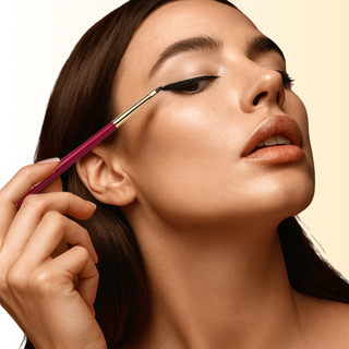 Cọ Trang Điểm Kẻ Liner/Vẽ Viền Môi CHICHODO Precision Liner C120