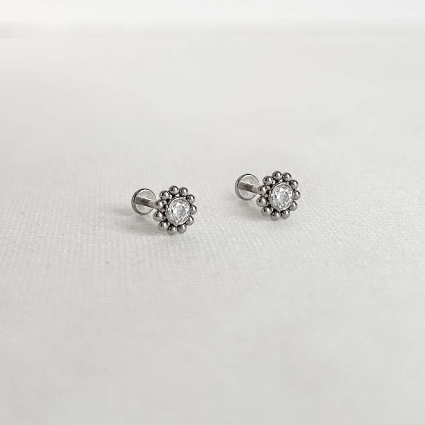 (1 chiếc) Khuyên Đá Tròn hoa văn -  Titanium G23 - Kassy