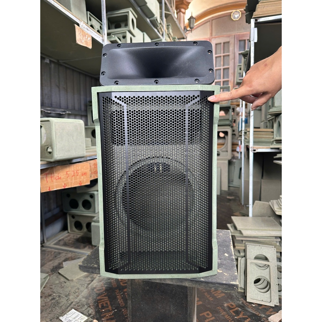 Box aray kiểu dáng loa full, bass 20 kèm phếu kèn,trạm loa, ecang sắt