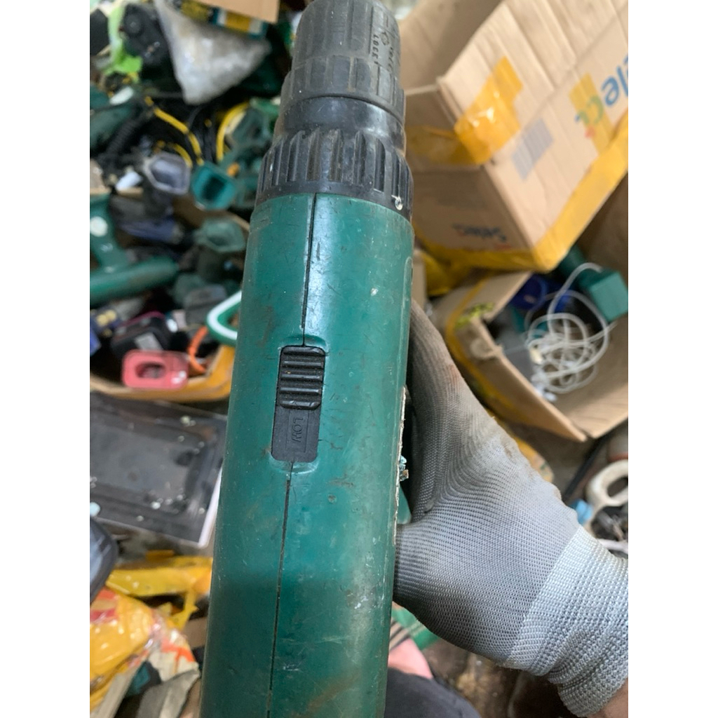 Thân máy+ vỏ pin máy khoan hitachi nhật bãi như hình