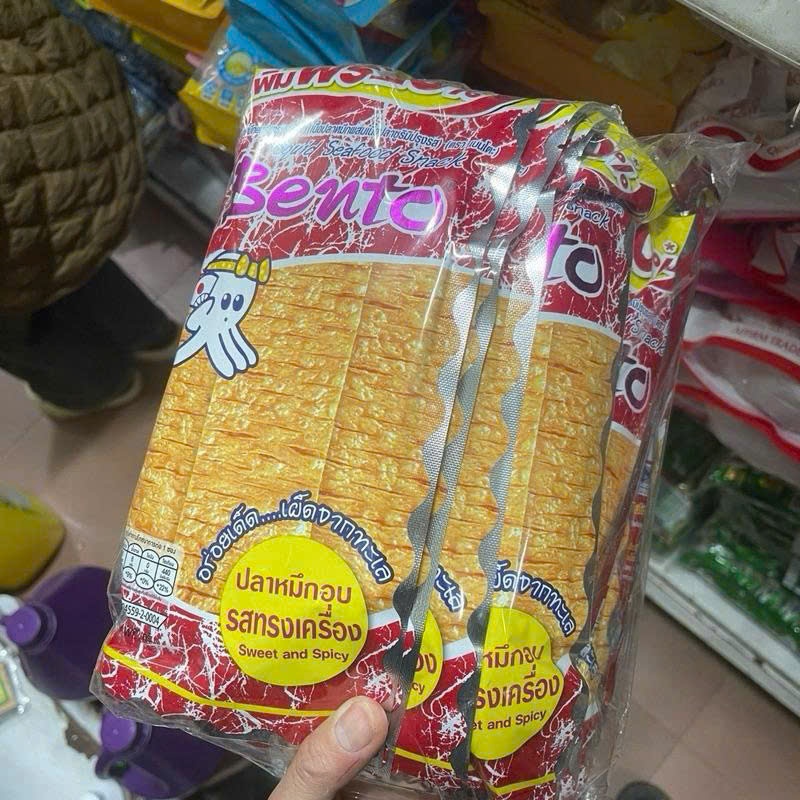 Snack mực Bento Cay 22g Hàng Nội Địa Thái Lan Thơm Cay Ngon chính hãng