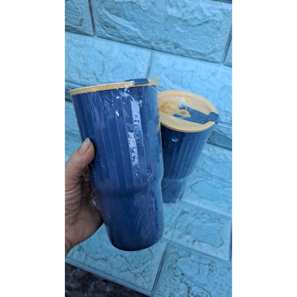 Ly nhựa uống đồ lạnh dung tích 650ml màu xanh