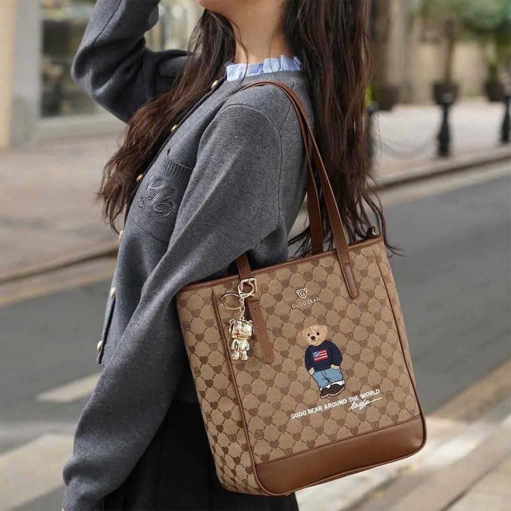 Túi xách Tote nữ hoạ tiết gấu dễ thương thiết kế trẻ trung TTWN BEAR- GUOO BEAR chính hãng đi học, đi là | BigBuy360 - bigbuy360.vn