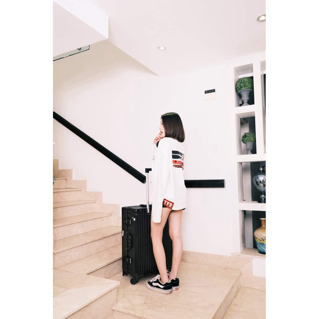 Áo Thun Tay Dài TRAFFY 77Fragile -THIS SIDE UP Form Oval Stargirl/ Starboy Cotton 2 Chiều Unisex | BigBuy360 - bigbuy360.vn