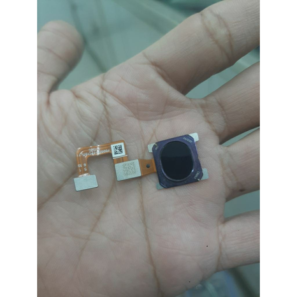 vân tay oppo F11 pro zin cũ bóc máy vẫn sử dụng tốt