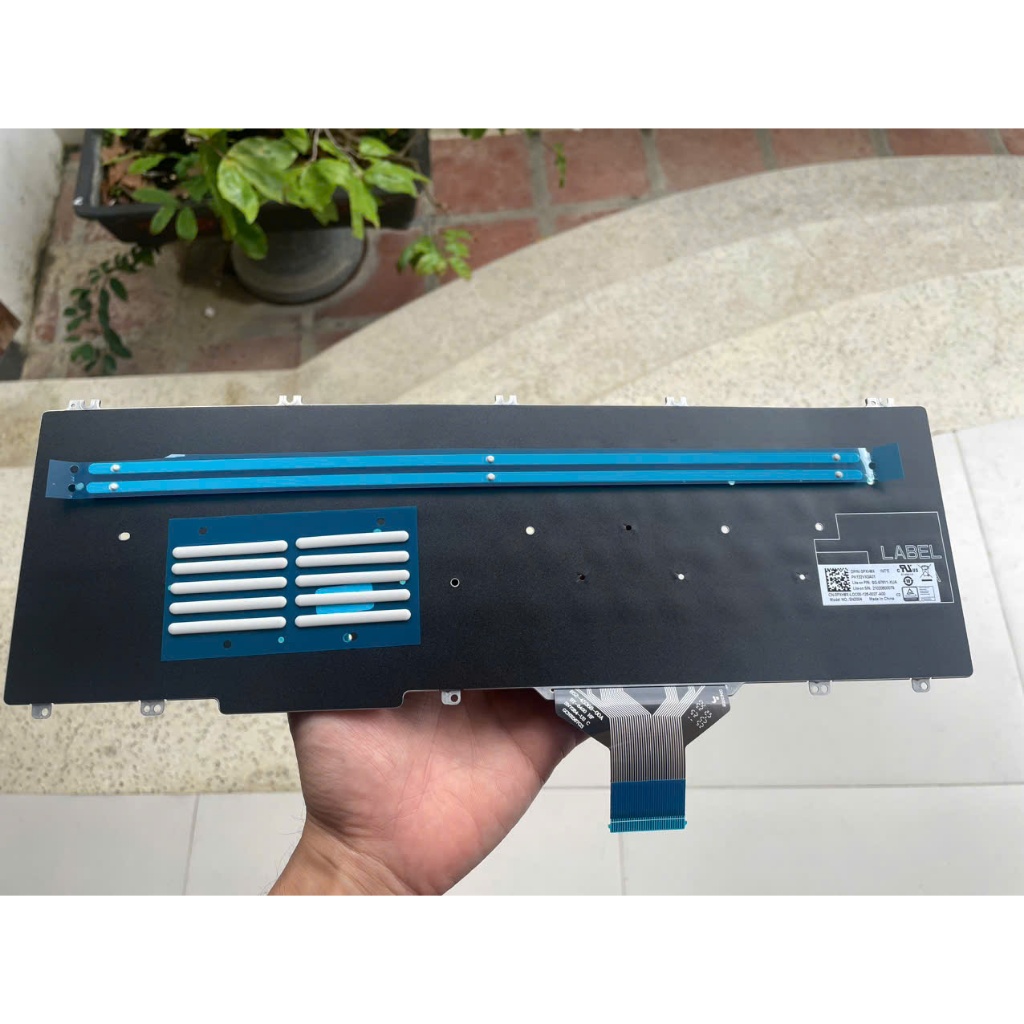 Chân đệm cao su vỏ D laptop Dell XPS 9700 9710 9720 Precision 5760 5770