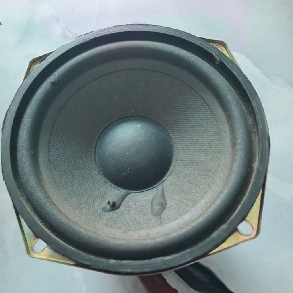 Củ loa SUBWOOFER 4ohm/ 30w, 1,3tâc ,  tháo thùng SOUNDMAX, hàng đã qua sử dụng