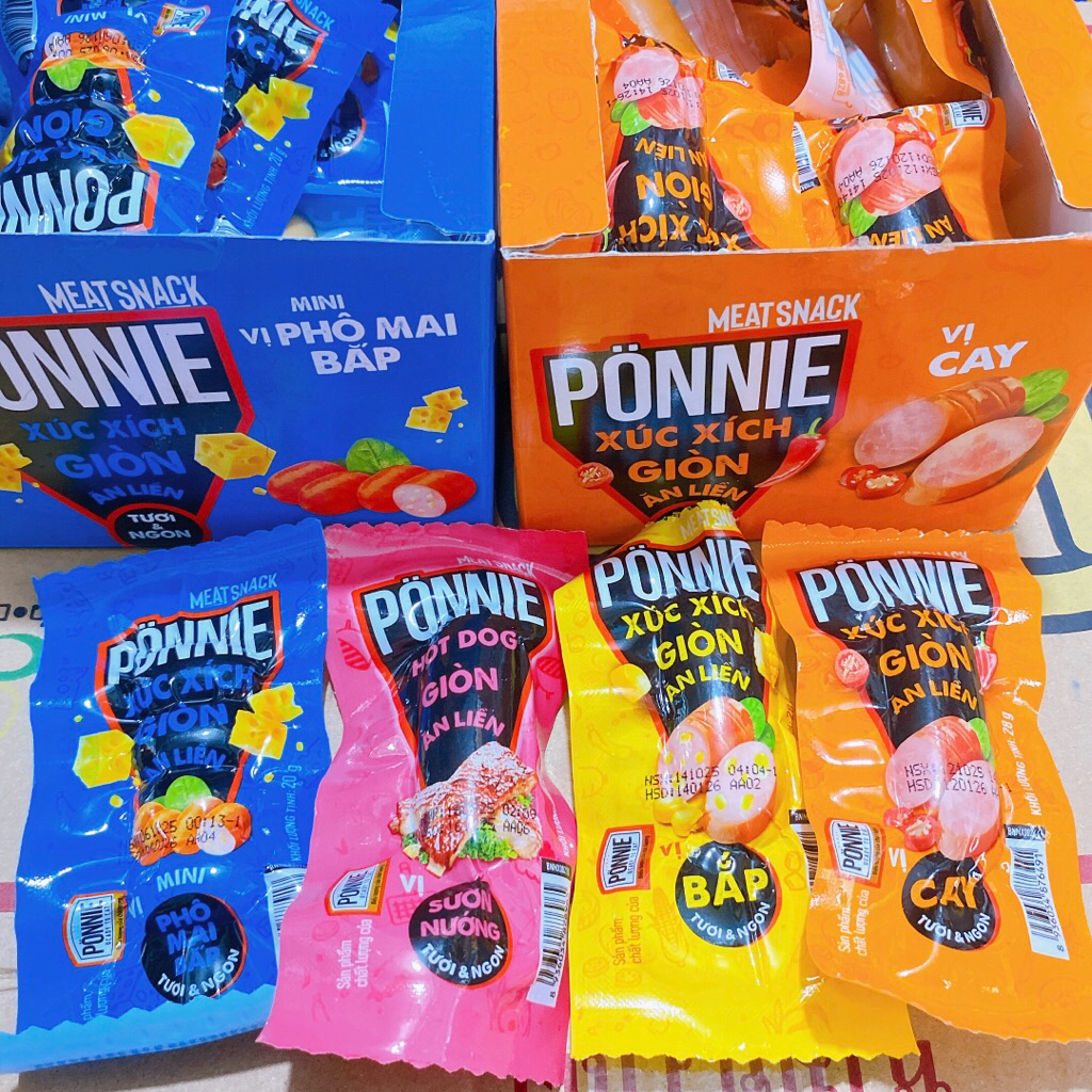 Hộp 20 Cái Xúc Xích Ponnie Hotdog Giòn Ăn Liền Nhiều Vị 28g