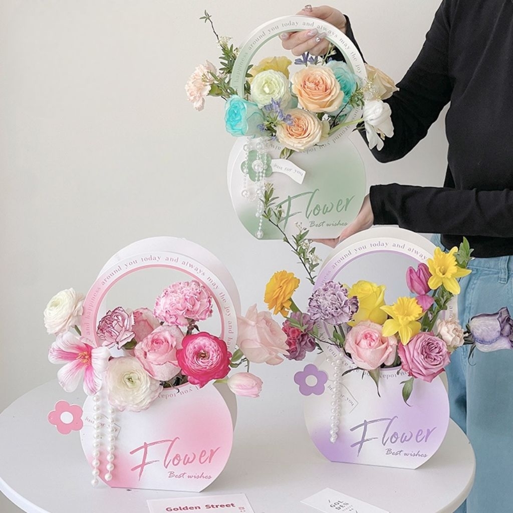 Túi giấy Quai Tròn in chữ Flower Best Wishes.