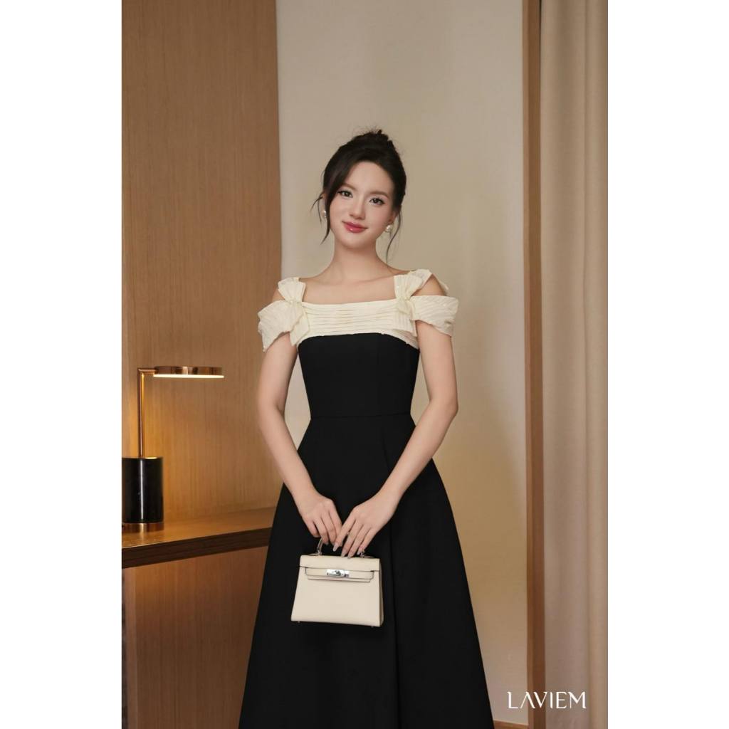 LAVIEM - Váy thiết kế dáng dài màu đen cổ vuông đính nơ - Minda Dress | BigBuy360 - bigbuy360.vn