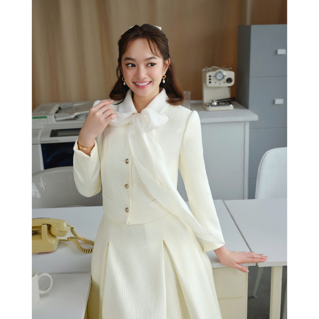 (Winter chapter 1) Áo dạ tweed cổ phối tằm xước trắng có dây nơ, thanh lịch sang trọng thời trang Calie Ak109 | BigBuy360 - bigbuy360.vn