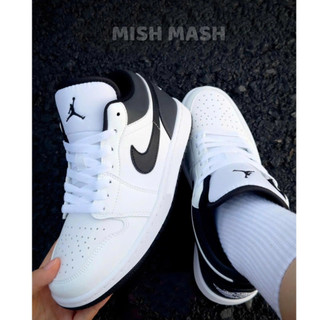 Giày Sneaker Jd1 Low Panda Classic Cut Trắng Gót Đen