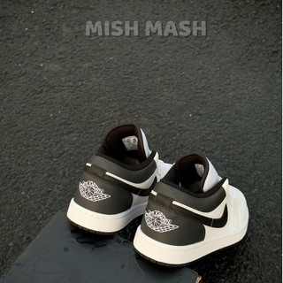 Giày Sneaker Jd1 Low Panda Classic Cut Trắng Gót Đen