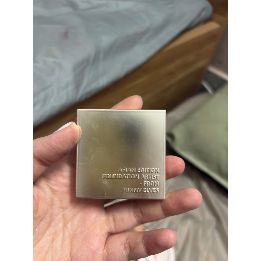 (PASS) phấn nén ngọc trai mịn lì không màu Funny Elves minisize 3.5g (còn khoảng 90%)