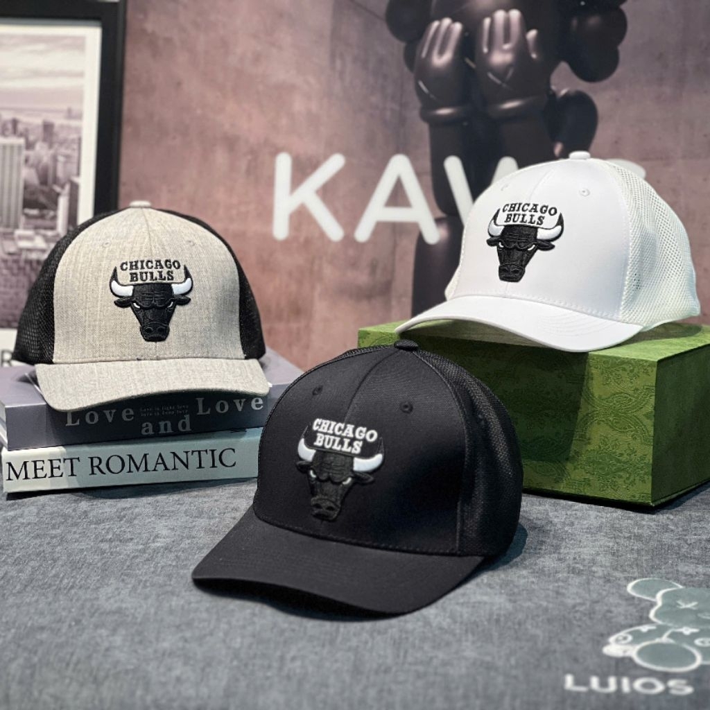 Mũ lưỡi trai bít đuôi, nón kết đuôi thun logo đầu trâu Bull Chicago phối lưới