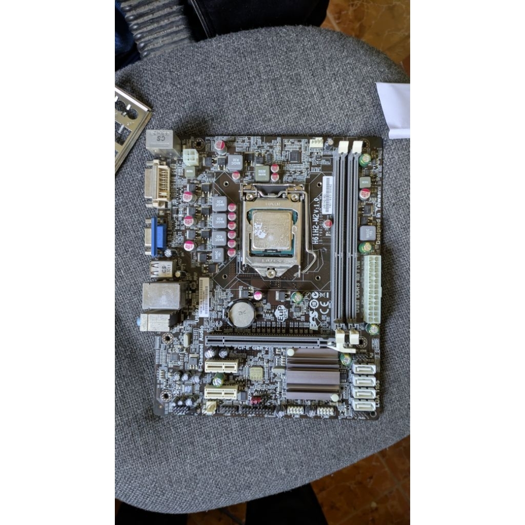 combo h61, chip i5 3570