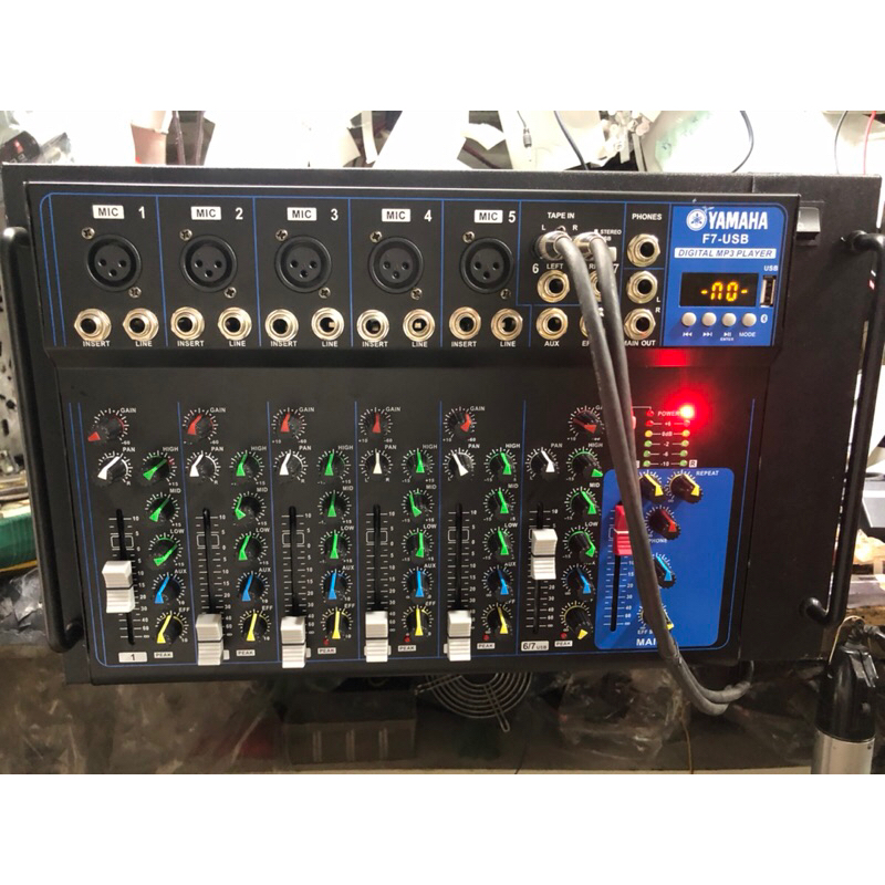 Cục đẩy công suất lớn liền vang f4 2400w