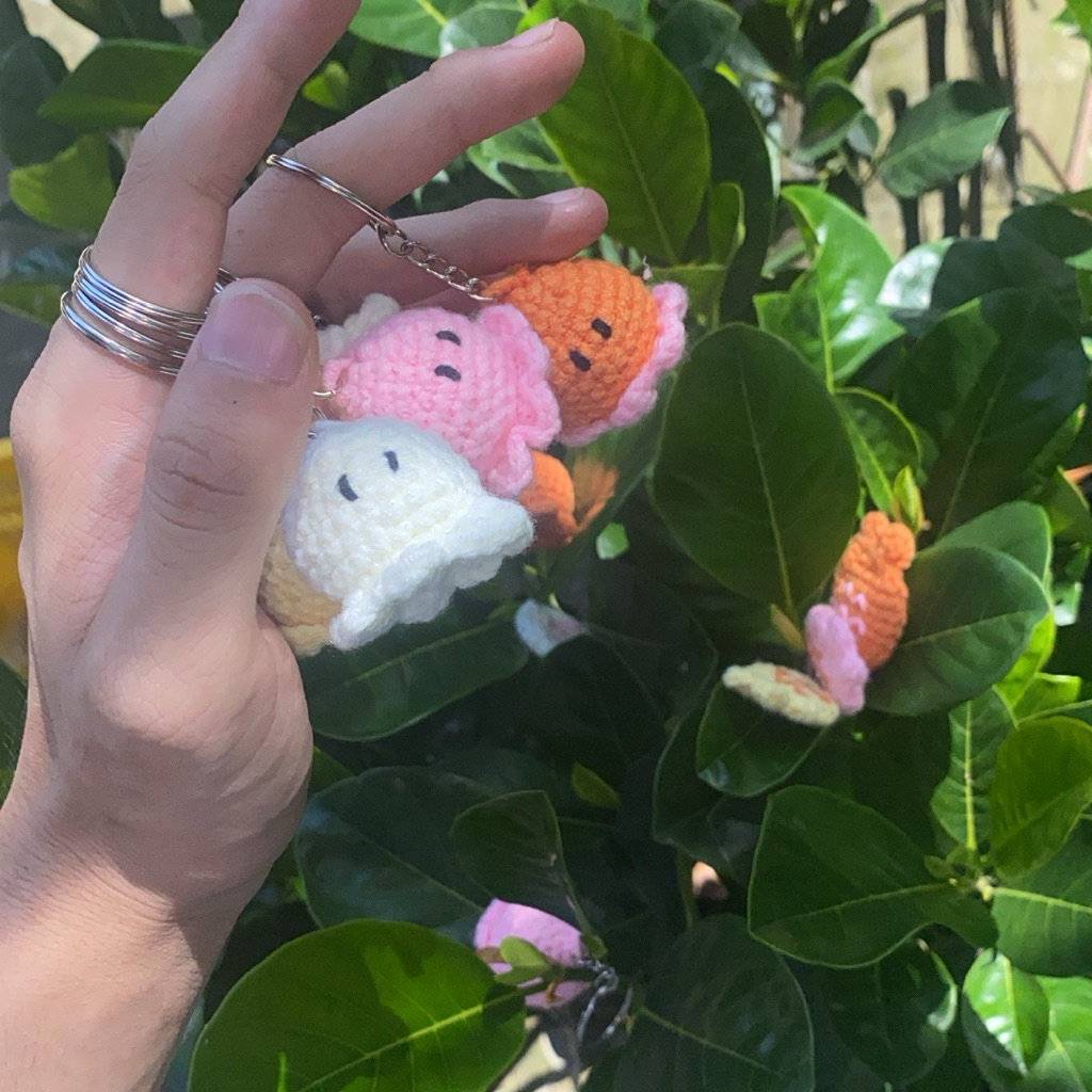 Móc khoá len con mực