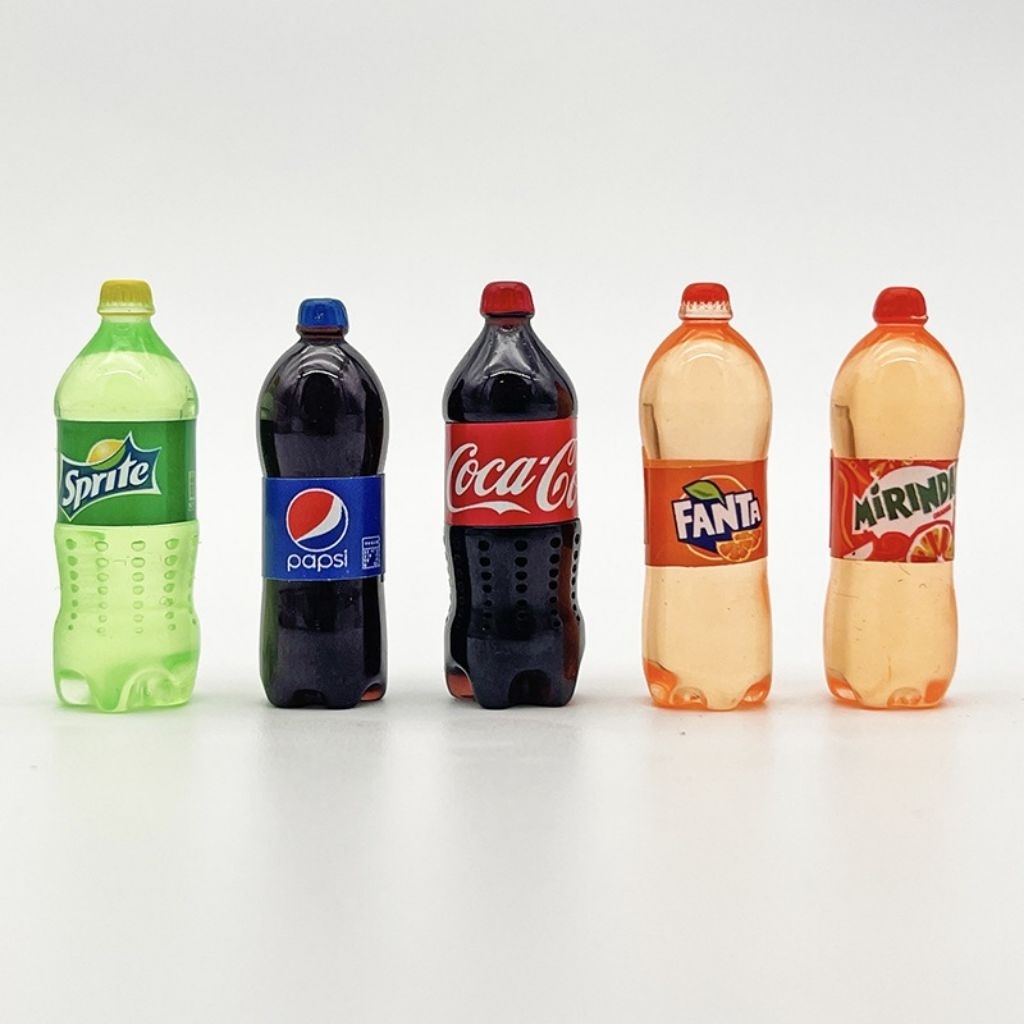 Mô hình chai nước ngọt mini - Trang trí nhà búp bê