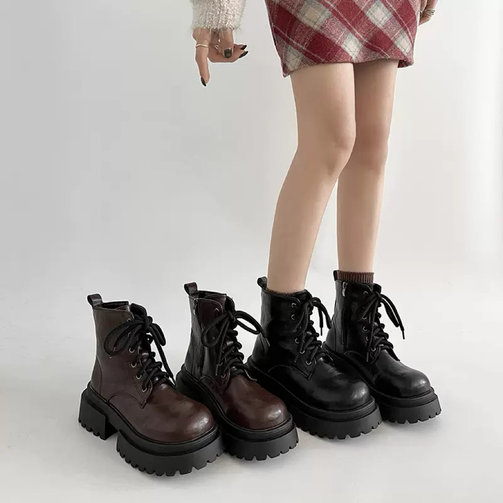 Giày boot nữ cao cổ martin dây buộc đế đinh cao basic cá tính
