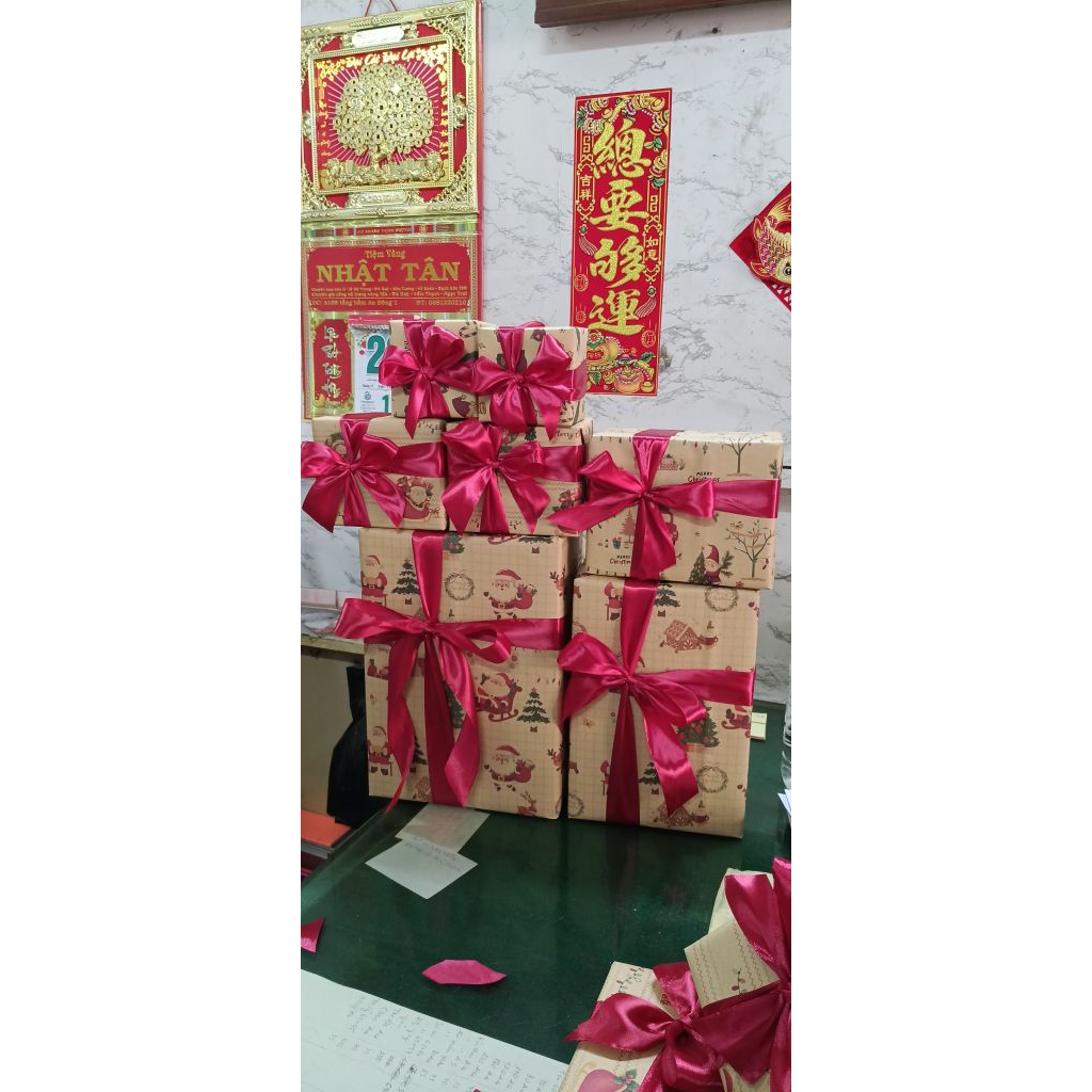 combo hộp trang trí noel gồm 7 hộp nhỏ