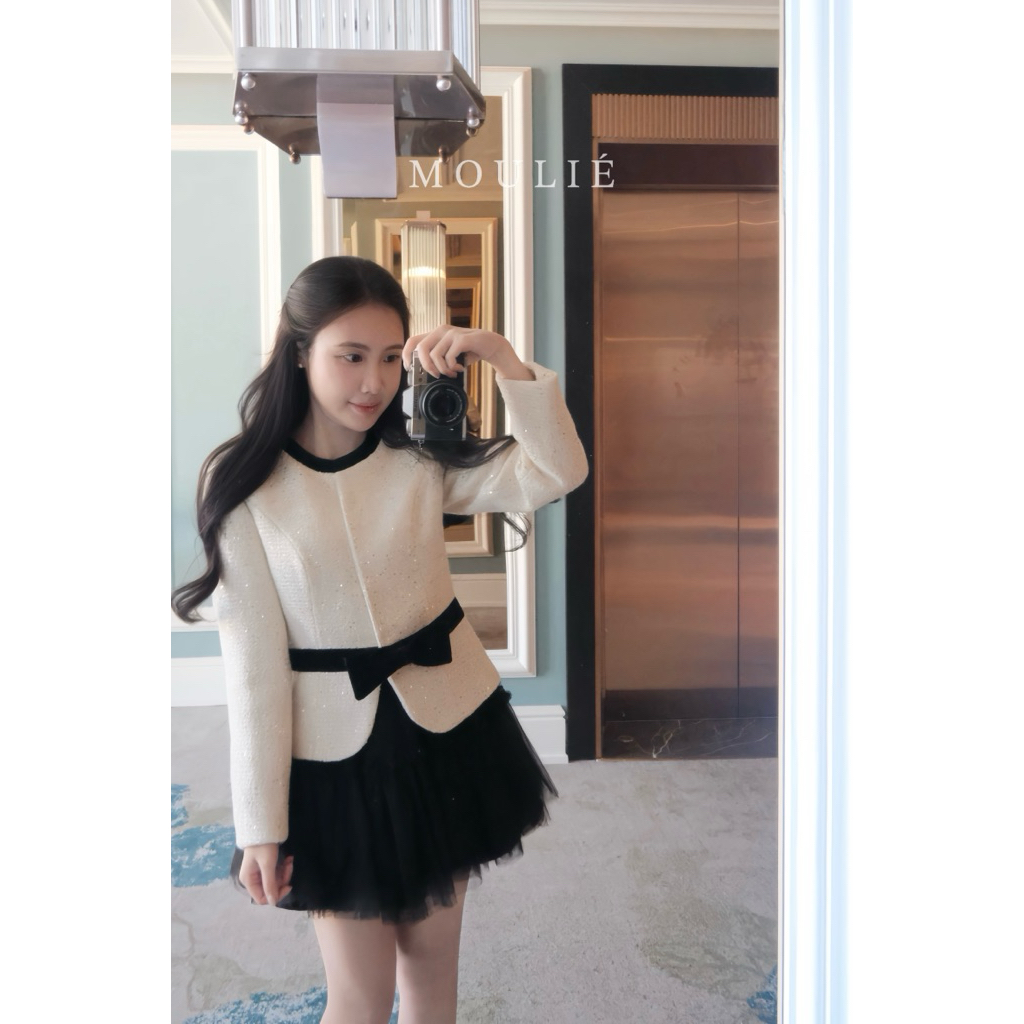 MOULIÉ | 𝐉𝐮𝐧𝐚 𝐉𝐚𝐜𝐤𝐞𝐭 Áo khoác dạ kim tuyến phối nơ nhung