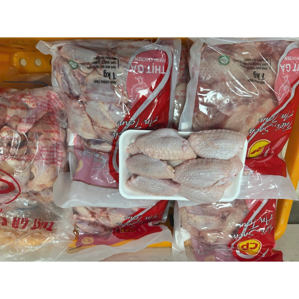 Cánh gà khúc giữa đông lạnh CP túi 1kg [HN giao hỏa tốc] - Ảnh 2