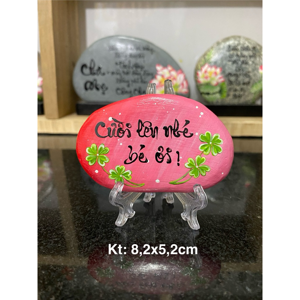 Tranh đá cuội Cười lên nhé bé ơi tặng kèm đế trưng bày