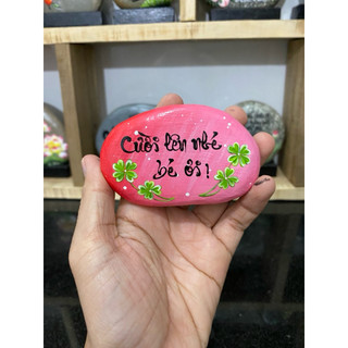 Tranh đá cuội Cười lên nhé bé ơi tặng kèm đế trưng bày