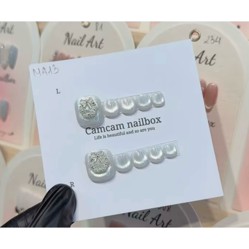 Móng úp chân màu bạc M235