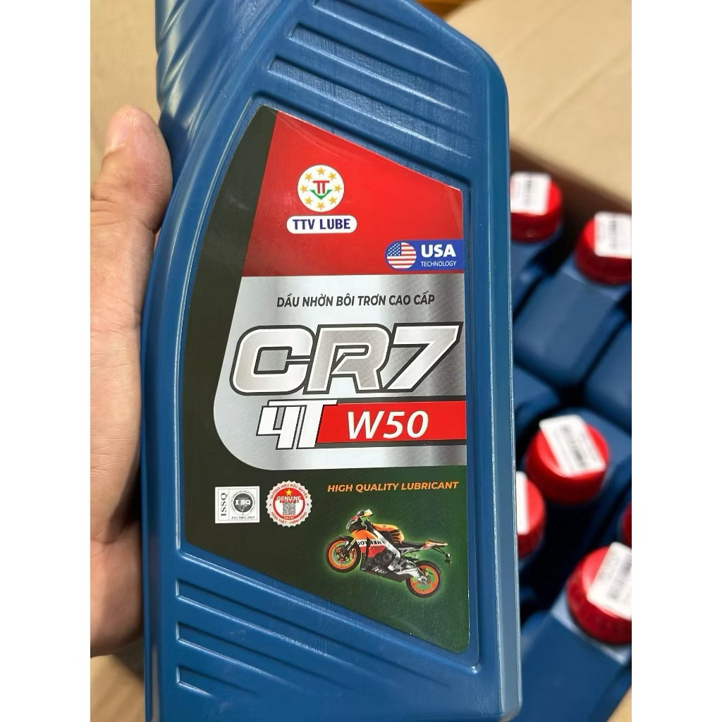 Nhớt xe máy ( nhớt 4thì ) cho mọi loại xe (Siêu Rẻ ) Dầu nhờn bôi trơn động cơ, Piston - CR7 4 thì ( 1 Lít)