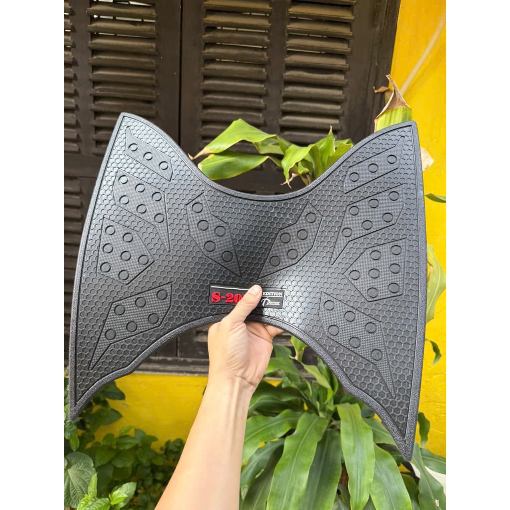 Thảm để chân cao su SH 2017 2018 2019 / lót sàn SH 150 2017 2018 2019