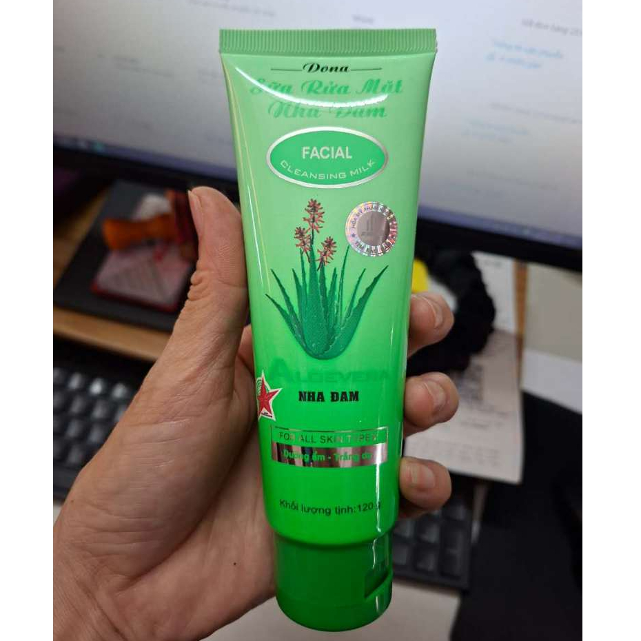 Sữa Rửa Mặt Nha Đam DONA 120g