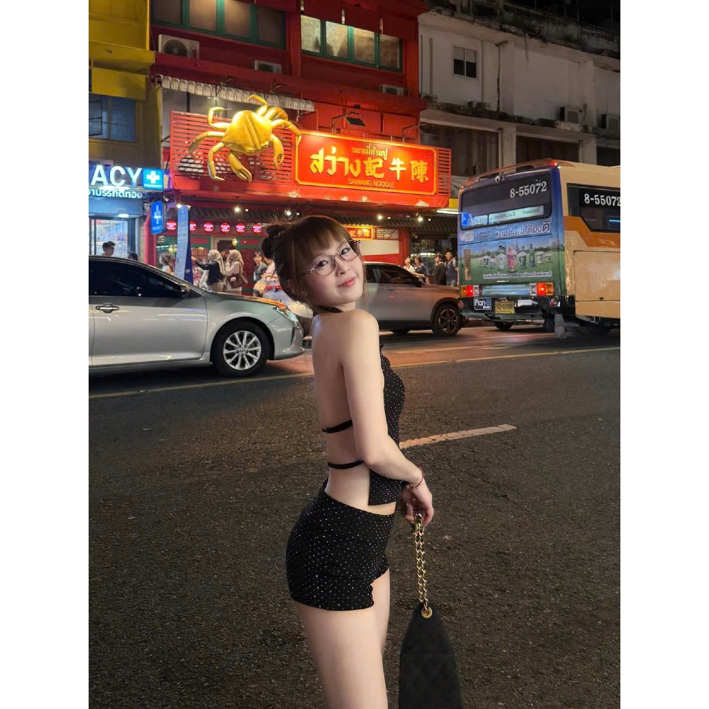 [CÓ TÁCH LẺ] Áo cổ yếm và quần short cạp trễ đính đá gập eo tôn dáng DABIN -  𝐊𝐈𝐋𝐋 𝐒𝐘𝐒𝐓𝐄𝐌 | BigBuy360 - bigbuy360.vn