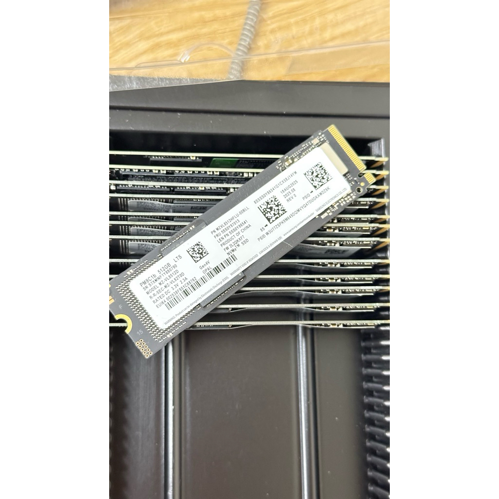 SSD NVMe 512GB M.2 Samsung pm9c1b Gen4 x 4 SK100%