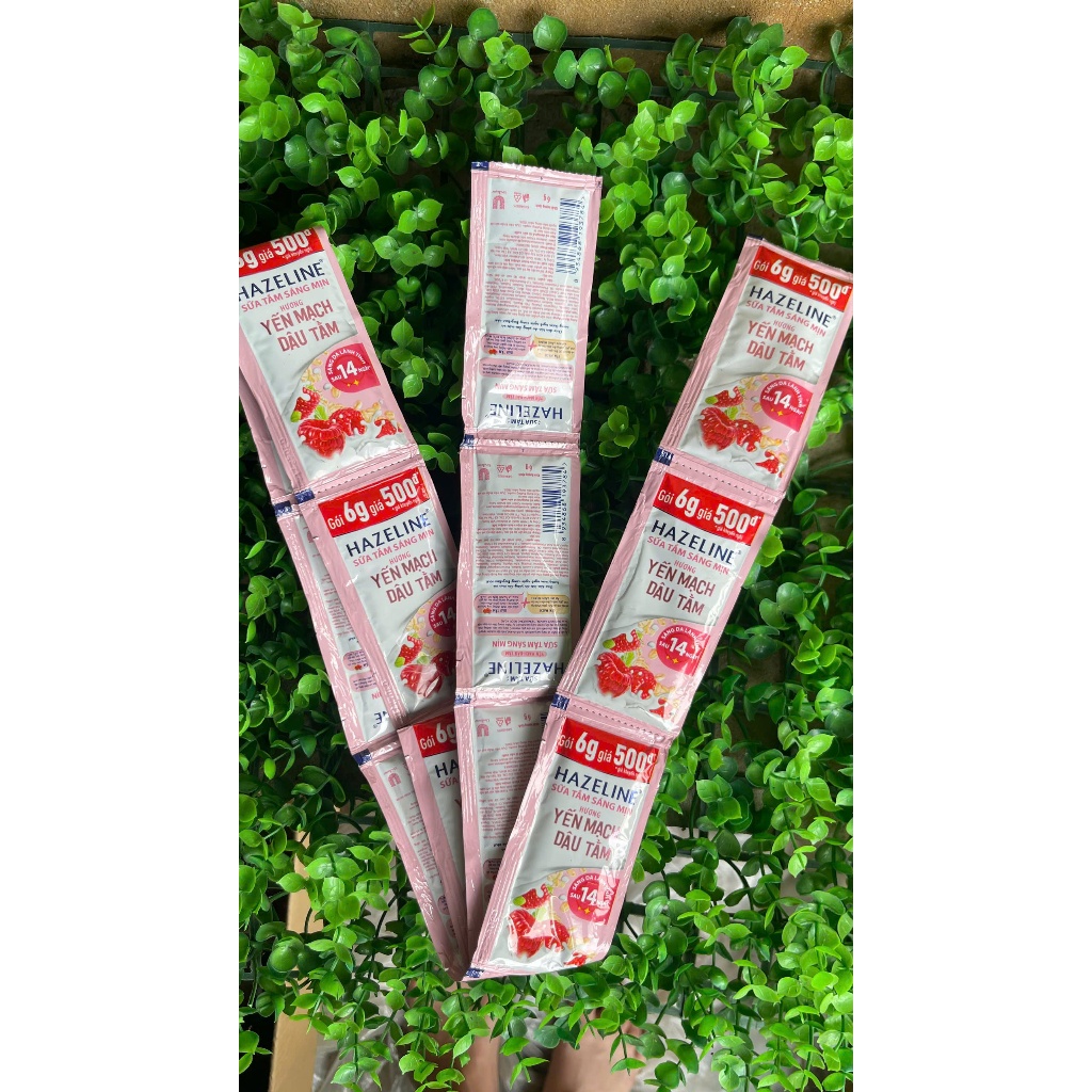 Dây 12 gói sữa tắm Hazeline YẾN MẠCH DÂU TẰM dưỡng thể thiên nhiên trắng sáng da mỗi gói 6gam