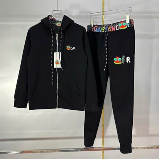  Sét bộ Dài Tay Đỏ I Thêu Khủng Long chất nỉ   dành cho nam nữ từ 40-70kg Set Kèm Quần Jogger 