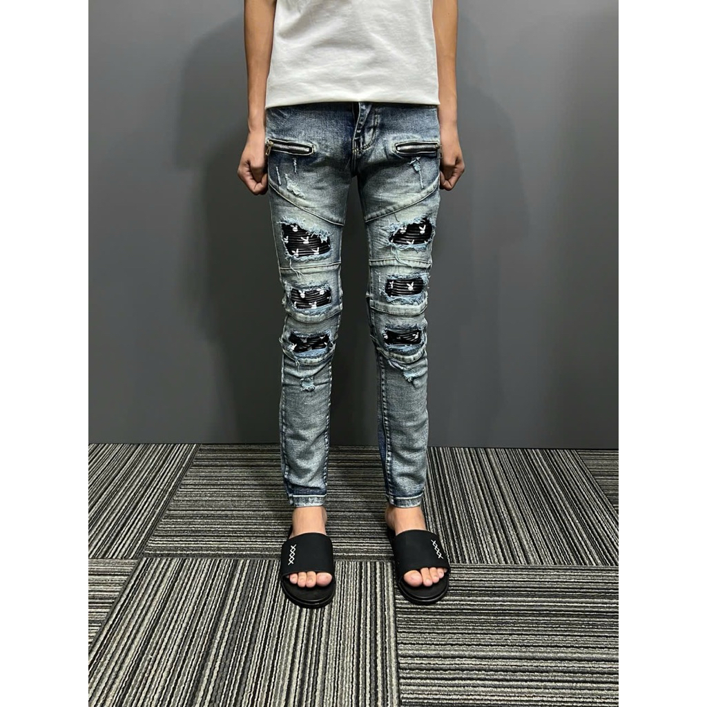 Quần jeans  may 6 vá thỏ salee cho anh em.